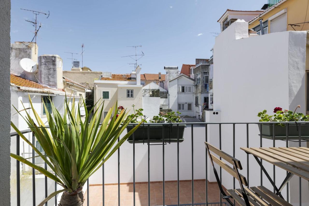 Peixeira Studios And Apartments Lisbon Bagian luar foto